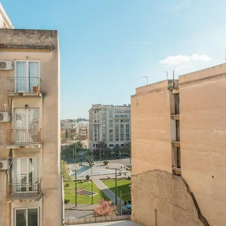 100m2 Luxury In The Heart Of - Living Stone Emerald Apartament