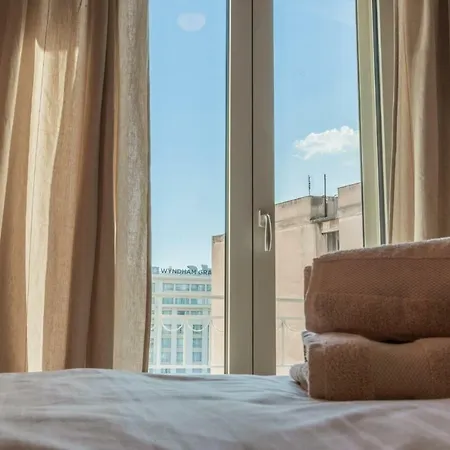 100m2 Luxury In The Heart Of - Living Stone Emerald * Atena