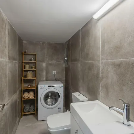 100m2 Luxury In The Heart Of - Living Stone Emerald * Atena